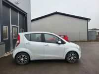 Begagnad Suzuki Splash GLS 94 HK (69 kW) 2011 Vit Halvkombi