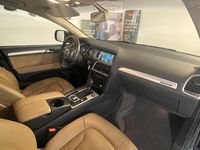 begagnad Audi Q7 3.0 TDI V6 quattro TipTronic Design 7sits PANORAMA 2011, SUV