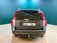 Begagnad Volvo V50 Momentum 180 HK (132 kW) 2009 Grå Kombi