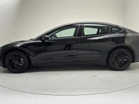 Begagnad Tesla Model 3 Long Range RWD 235 kW (320 HK) 2025 Svart Sedan