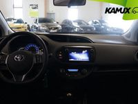 begagnad Toyota Yaris Hybrid e-CVT, 101hp, 2014 2015, Halvkombi