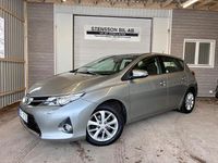 Begagnad Toyota Auris Active 132 HK (97 kW) 2012 Grå Halvkombi