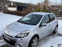 Begagnad Renault Clio R.S. 75 HK (55 kW) 2011 Halvkombi