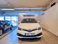 begagnad Toyota Auris Hybrid e-CVT (136) Motor&Kupevärmare Lågmil