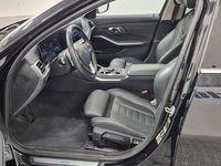 Begagnad BMW 330 Comfort Edition 184 HK (135 kW) 2023 Svart metallic Kombi