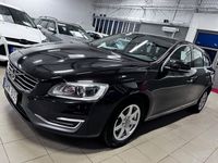 begagnad Volvo V60 D4 Geartronic Momentum 2-Ägare / Årsskatt 2041kr