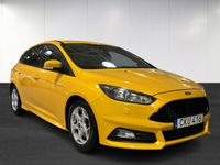 begagnad Ford Focus ST Line 250hp 2015, Halvkombi