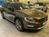 Begagnad Volvo V60 CC Business Edition 150 HK (110 kW) 2016 Brun Kombi