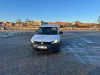 Begagnad VW Caddy 102 HK (75 kW) 2014 Minibuss