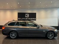 begagnad BMW 525 d xDrive Touring-Panorama-Drag-2Ägare-Auto- Euro 5