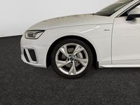 Begagnad Audi A4 S-Line 204 HK (150 kW) 2023 Vit metallic Kombi