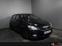 Begagnad Kia Ceed 128 HK (94 kW) 2012 Svart Halvkombi