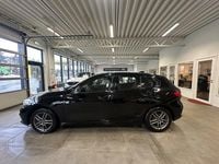 Begagnad BMW 118 Sport Line 136 HK (100 kW) 2020 Svart Halvkombi