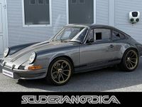 Begagnad Porsche 911 301 HK (221 kW) 1974 Grå Sportkupé