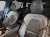 Begagnad Volvo V60 R-Design 463 HK (340 kW) 2022 Svart Kombi