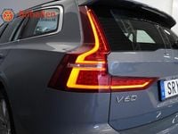 Begagnad Volvo V60 Momentum 197 HK (144 kW) 2021 Grå Kombi