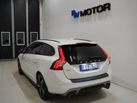 Begagnad Volvo V60 R-Design 180 HK (132 kW) 2013 Vit Kombi