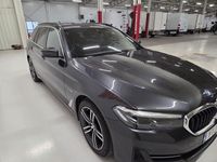 Begagnad BMW 530 184 HK (135 kW) 2023 Grå Kombi