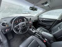 begagnad Audi A3 Sportback 1.6 TDI S Tronic Attraction, Comfort Eur
