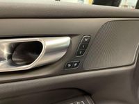 Begagnad Volvo V60 Plus 355 HK (261 kW) 2024 Silver Kombi