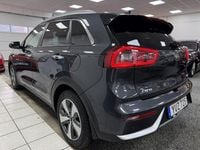 Begagnad Kia Niro Advance 141 HK (103 kW) 2018 Grå SUV