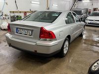Begagnad Volvo S60 Business Edition 140 HK (102 kW) 2005 Ljusgrå (grå) Sedan