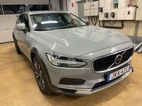 Begagnad Volvo V90 CC Core 197 HK (144 kW) 2024 Vapour grey metallic Kombi