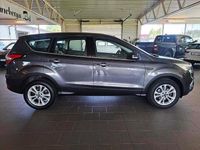 Begagnad Ford Kuga Titanium 150 HK (110 kW) 2017 Grå SUV