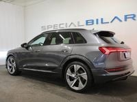 Begagnad Audi e-tron S-Line 300 kW (408 HK) 2021 Grå SUV