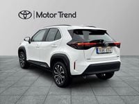 Begagnad Toyota Yaris Hybrid Plus 117 HK (86 kW) 2023 Vit