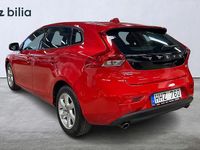 Begagnad Volvo V40 Kinetic 121 HK (88 kW) 2013 Röd Halvkombi