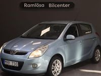 Begagnad Hyundai i20 Premium 78 HK (57 kW) 2011 Ljusblå Halvkombi