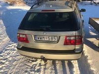 Begagnad Saab 9-5 185 HK (136 kW) 2005 Greengrayyellow metallic Kombi