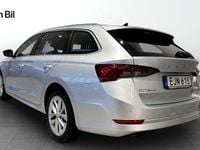 Begagnad Skoda Octavia 2024 Silver Kombi