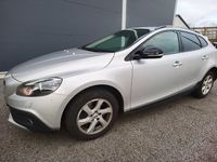 begagnad Volvo V40 CC D3 Momentum Euro 6