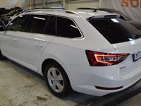 begagnad Skoda Superb Kombi 2.0 TDI 4x4 Style Aut/Drag/Vinterdäck