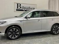 Begagnad Mitsubishi Outlander P-HEV Comfort Edition 121 HK (88 kW) 2017 Silver SUV