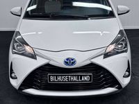 begagnad Toyota Yaris Hybrid e-CVT Euro 6 101hk | MOMS | 4340 mil