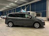 Begagnad VW Sharan 150 HK (110 kW) 2022 Grå Minibuss