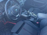 Begagnad BMW 120 184 HK (135 kW) 2012 Svart metallic Halvkombi