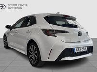 Begagnad Toyota Corolla Hybrid Style 98 HK (72 kW) 2021 Vit Halvkombi