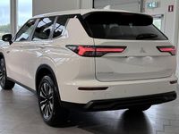 Ny Mitsubishi Outlander P-HEV Invite 306 HK (225 kW) 2025 Vit solid SUV