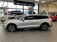 begagnad Volvo V60 CC CC B5 AWD Aut Advanced Carplay H&K Kamera Drag 2021, Kombi