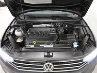 begagnad VW Passat Sportscombi 2.0 TDI 4Motion GT NAV DRAG 2020, Kombi