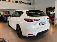 Begagnad Mazda CX-60 Homura-Line 327 HK (240 kW) 2023 Vit SUV