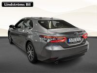 Begagnad Toyota Camry Hybrid Executive 220 HK (161 kW) 2021 Silver Sedan