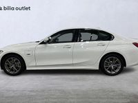 Begagnad BMW 330e Sport Line 184 HK (135 kW) 2022 Vit Sedan