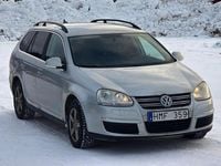Begagnad VW Golf VI 105 HK (77 kW) 2008 Silver Halvkombi