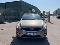 Begagnad Kia Ceed Sportswagon 128 HK (94 kW) 2011 Silver Kombi