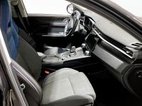 Begagnad Lynk & Co 01 261 HK (191 kW) 2022 Svart SUV